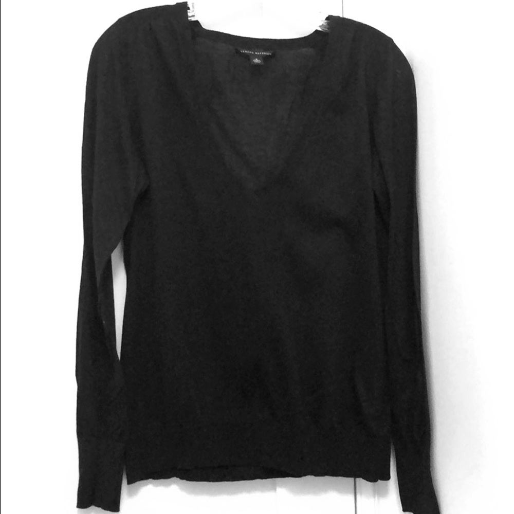 Banana republic lightweight black v-neck sweater